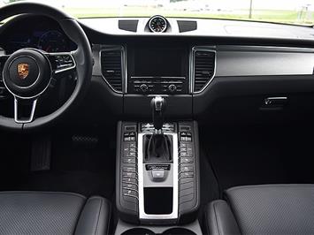 2015 Porsche Macan Turbo   - Photo 15 - Springfield, MO 65802