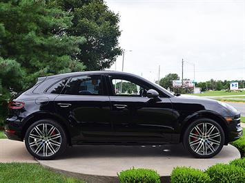 2015 Porsche Macan Turbo   - Photo 24 - Springfield, MO 65802