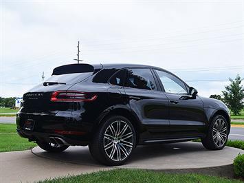 2015 Porsche Macan Turbo   - Photo 28 - Springfield, MO 65802