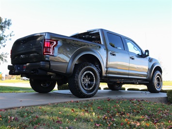 2018 Ford F-150 Raptor   - Photo 9 - Springfield, MO 65802