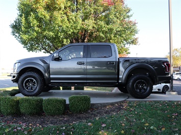 2018 Ford F-150 Raptor   - Photo 6 - Springfield, MO 65802