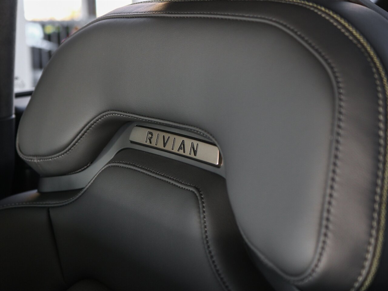2022 Rivian R1T Launch Edition - Photo 27 - Springfield, MO 65802