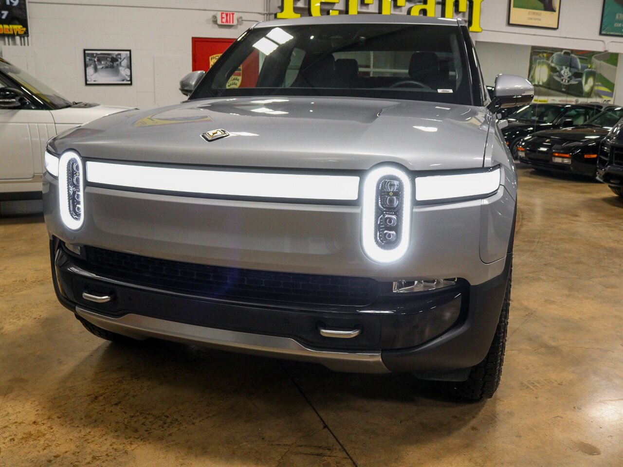2022 Rivian R1T Launch Edition - Photo 8 - Springfield, MO 65802