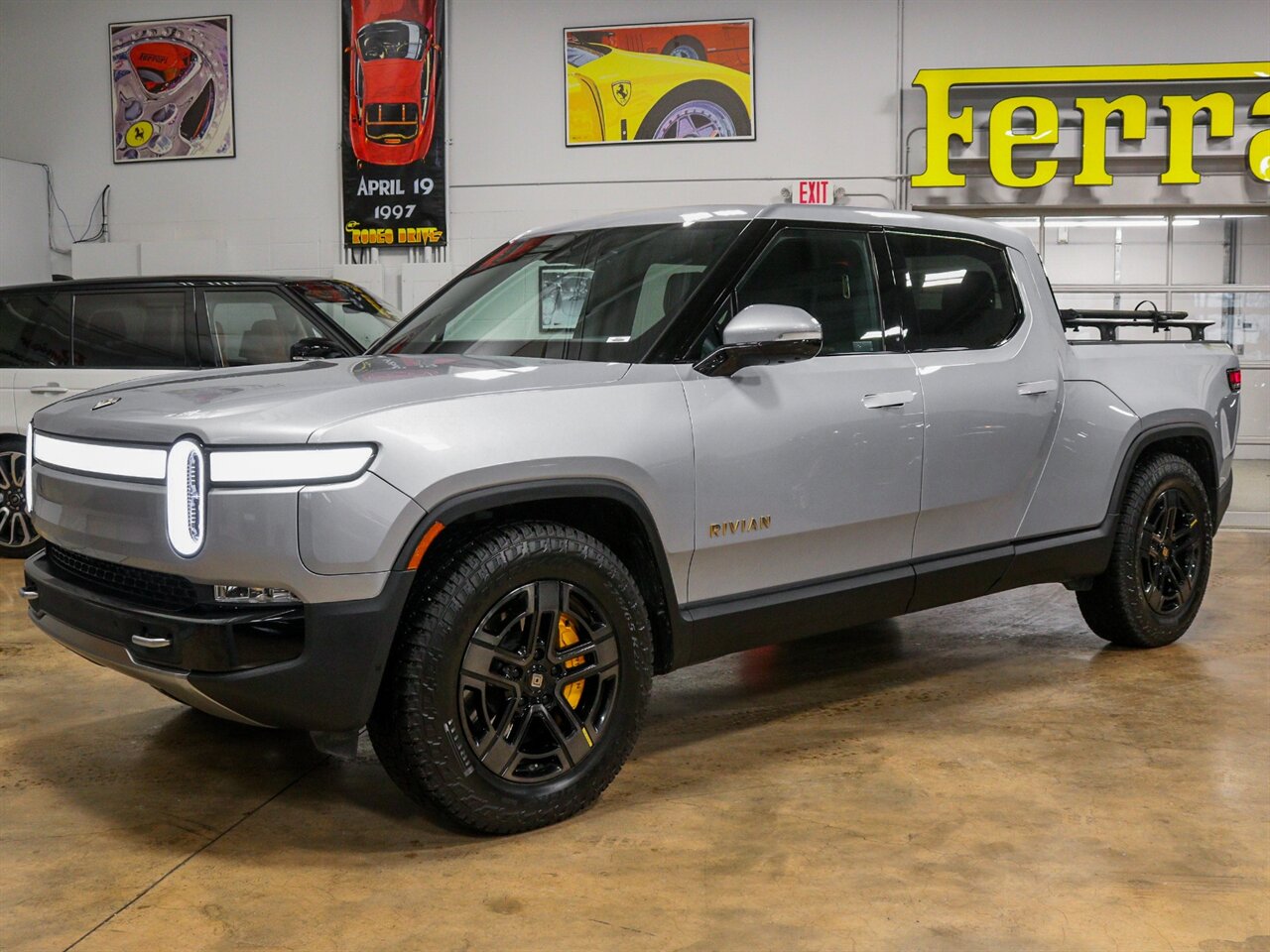 2022 Rivian R1T Launch Edition - Photo 7 - Springfield, MO 65802