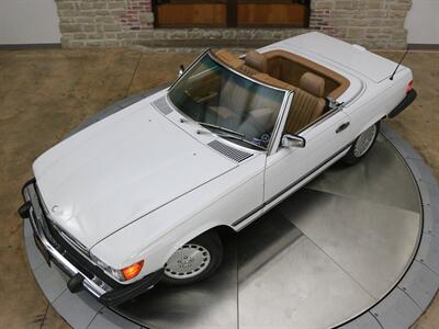 1988 Mercedes-Benz 560 SL   - Photo 10 - Springfield, MO 65802