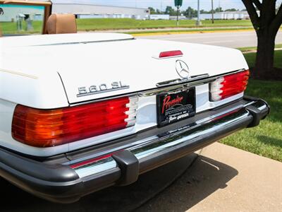 1988 Mercedes-Benz 560 SL   - Photo 25 - Springfield, MO 65802