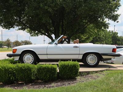 1988 Mercedes-Benz 560 SL   - Photo 27 - Springfield, MO 65802