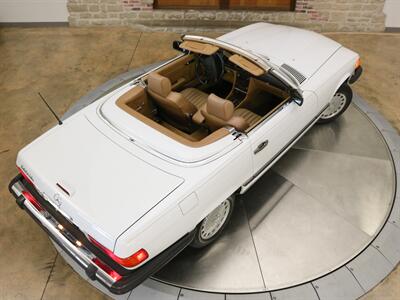 1988 Mercedes-Benz 560 SL   - Photo 12 - Springfield, MO 65802