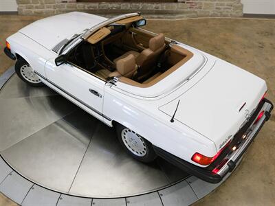 1988 Mercedes-Benz 560 SL   - Photo 11 - Springfield, MO 65802