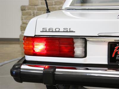 1988 Mercedes-Benz 560 SL   - Photo 45 - Springfield, MO 65802