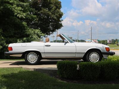 1988 Mercedes-Benz 560 SL   - Photo 22 - Springfield, MO 65802