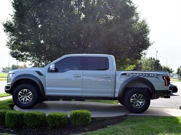 2017 Ford F-150 Raptor   - Photo 8 - Springfield, MO 65802