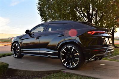 2019 Lamborghini Urus   - Photo 24 - Springfield, MO 65802