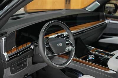2025 Cadillac Escalade Sport Platinum   - Photo 19 - Springfield, MO 65802