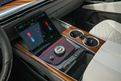 2025 Cadillac Escalade Sport Platinum   - Photo 27 - Springfield, MO 65802
