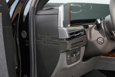 2025 Cadillac Escalade Sport Platinum   - Photo 17 - Springfield, MO 65802