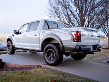 2017 Ford F-150 Raptor   - Photo 6 - Springfield, MO 65802