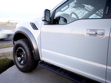 2017 Ford F-150 Raptor   - Photo 10 - Springfield, MO 65802