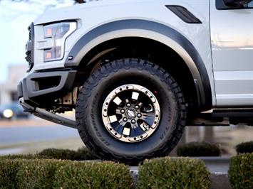 2017 Ford F-150 Raptor   - Photo 9 - Springfield, MO 65802