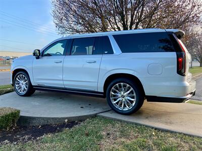 2021 Cadillac Escalade ESV Premium Luxury   - Photo 6 - Springfield, MO 65802