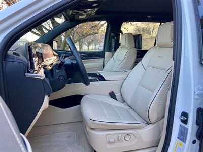 2021 Cadillac Escalade ESV Premium Luxury   - Photo 2 - Springfield, MO 65802