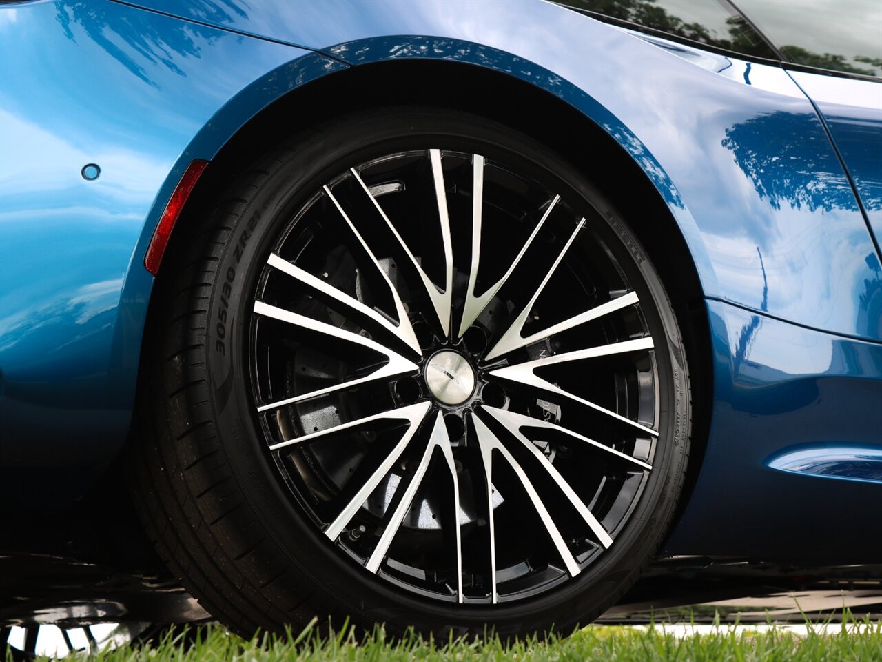 2020 Aston Martin DBS Superleggera Coupe - Photo 29 - Springfield, MO 65802