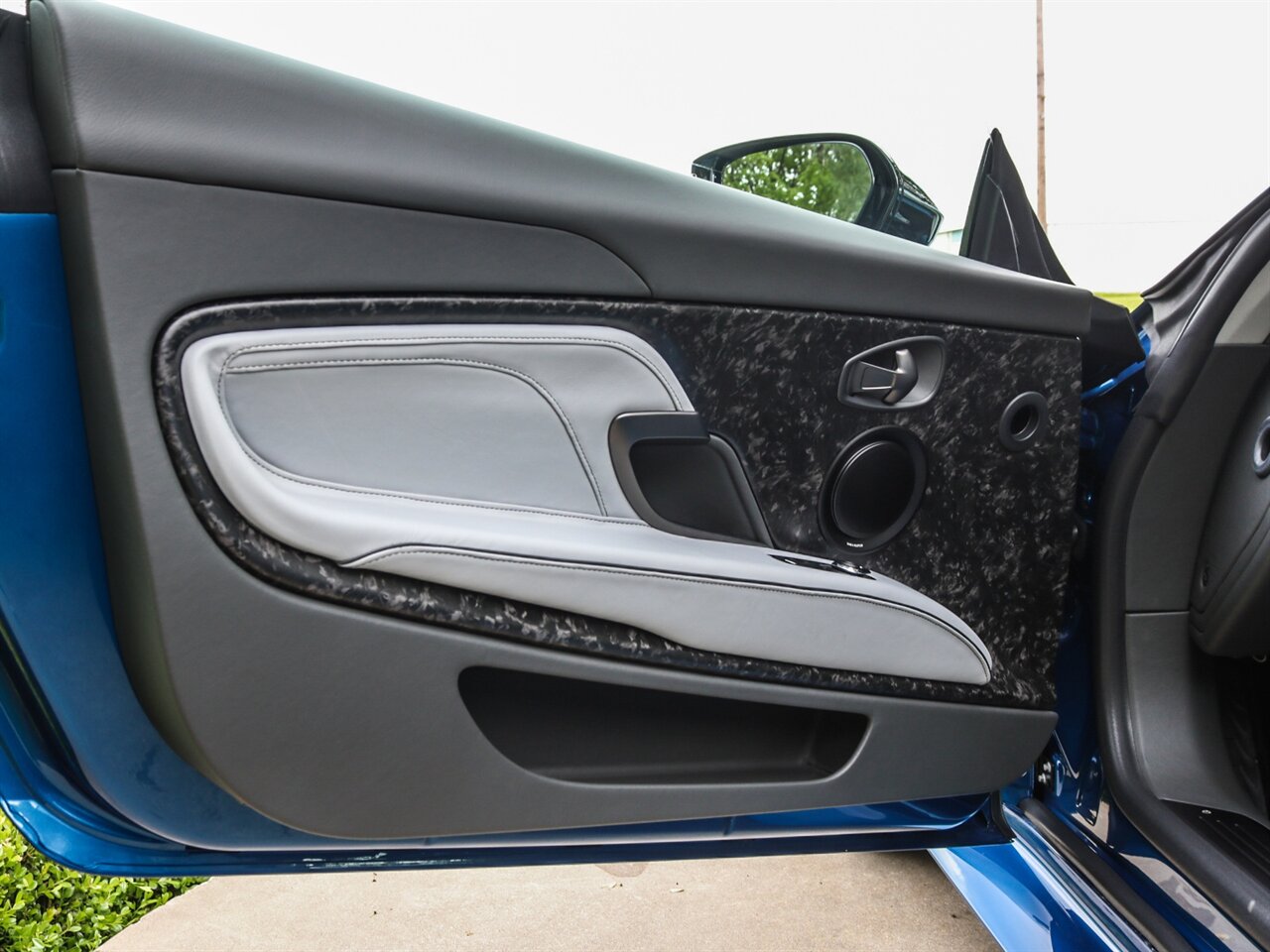 2020 Aston Martin DBS Superleggera Coupe - Photo 39 - Springfield, MO 65802