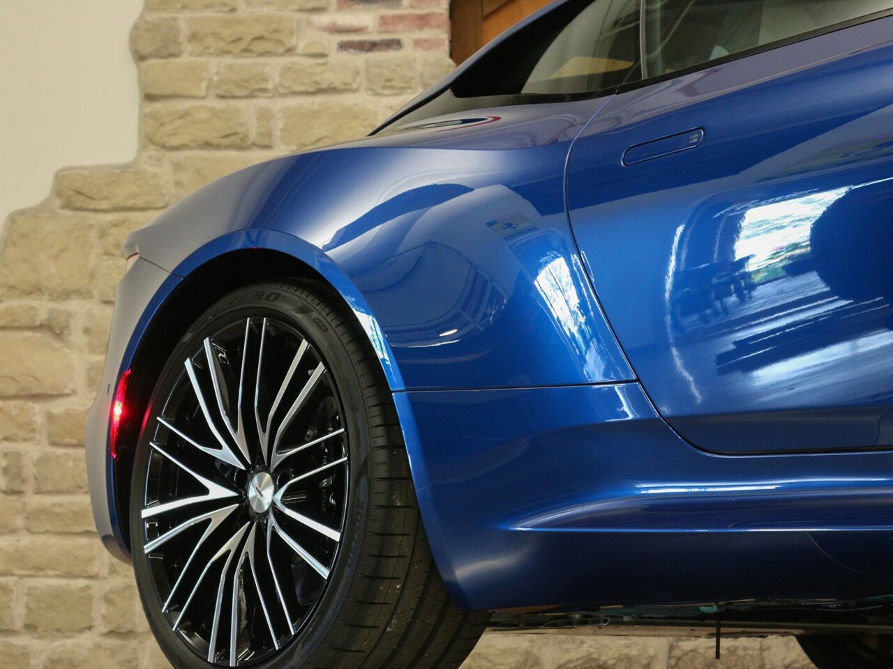 2020 Aston Martin DBS Superleggera Coupe - Photo 54 - Springfield, MO 65802