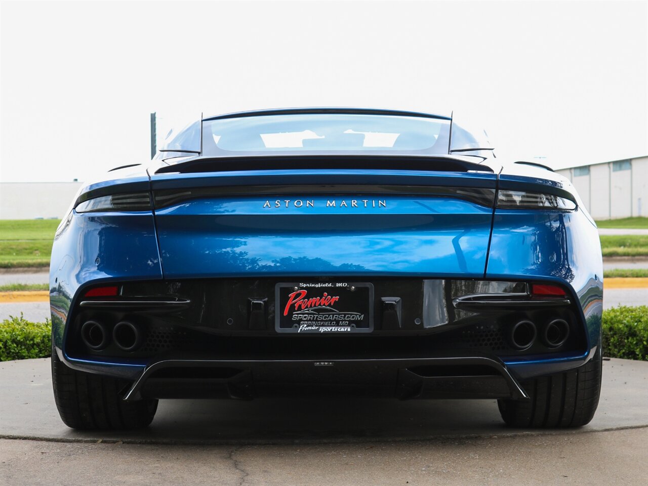 2020 Aston Martin DBS Superleggera Coupe - Photo 32 - Springfield, MO 65802