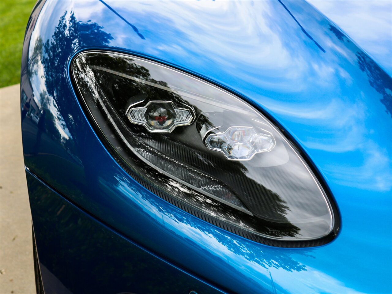2020 Aston Martin DBS Superleggera Coupe - Photo 22 - Springfield, MO 65802