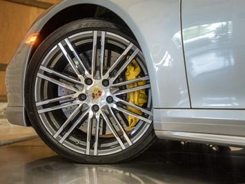 2015 Porsche 911 Turbo S   - Photo 32 - Springfield, MO 65802