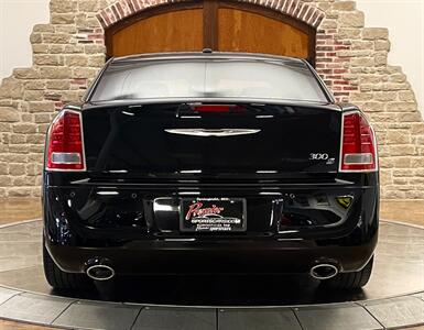 2012 Chrysler 300 S   - Photo 8 - Springfield, MO 65802