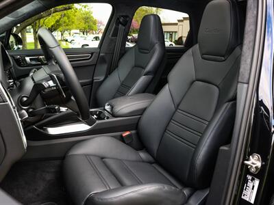 2019 Porsche Cayenne Turbo   - Photo 35 - Springfield, MO 65802