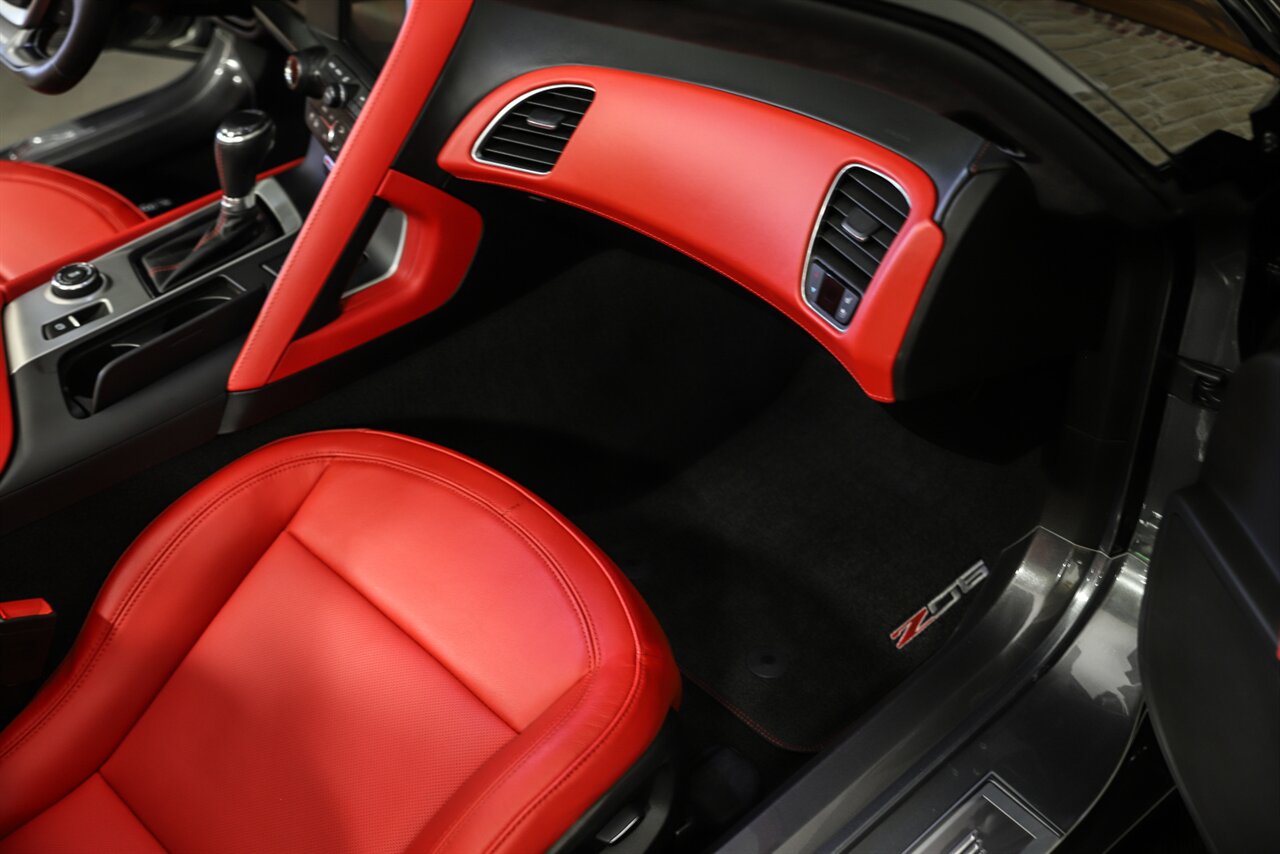 2017 Chevrolet Corvette Z06 / Z07 / 3LZ - Photo 24 - Springfield, MO 65802