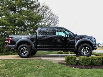 2019 Ford F-150 Raptor   - Photo 3 - Springfield, MO 65802