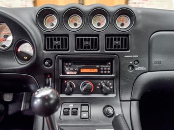 2002 Dodge Viper GTS   - Photo 12 - Springfield, MO 65802