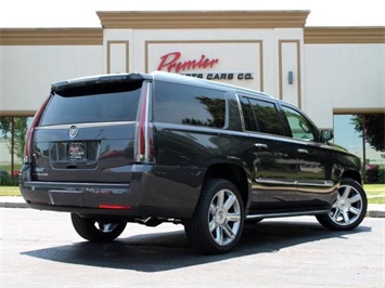 2015 Cadillac Escalade ESV Luxury   - Photo 8 - Springfield, MO 65802