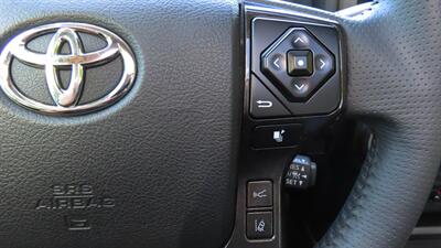 2020 Toyota 4Runner Nightshade Edition   - Photo 12 - Springfield, MO 65802