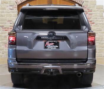 2020 Toyota 4Runner Nightshade Edition   - Photo 8 - Springfield, MO 65802