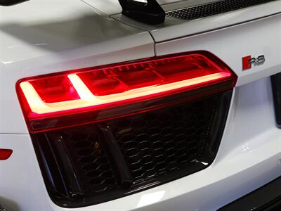 2018 Audi R8 5.2 quattro V10 Plus  Performance Edition, 1 of 10 for USA - Photo 59 - Springfield, MO 65802