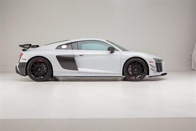 2018 Audi R8 5.2 quattro V10 Plus  Performance Edition, 1 of 10 for USA - Photo 3 - Springfield, MO 65802