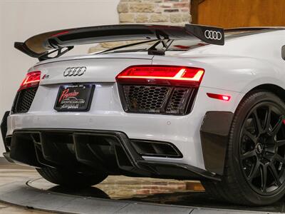 2018 Audi R8 5.2 quattro V10 Plus  Performance Edition, 1 of 10 for USA - Photo 34 - Springfield, MO 65802