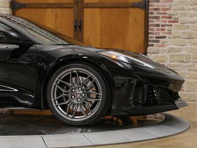 2023 Chevrolet Corvette Z06   - Photo 4 - Springfield, MO 65802