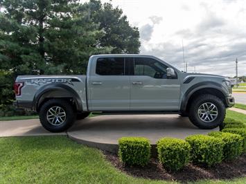 2017 Ford F-150 Raptor   - Photo 3 - Springfield, MO 65802