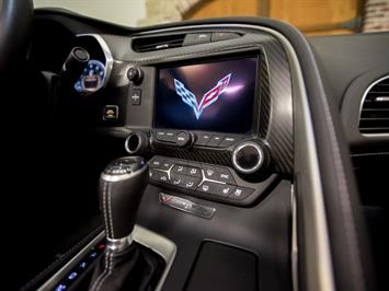 2015 Chevrolet Corvette Stingray Z51   - Photo 12 - Springfield, MO 65802