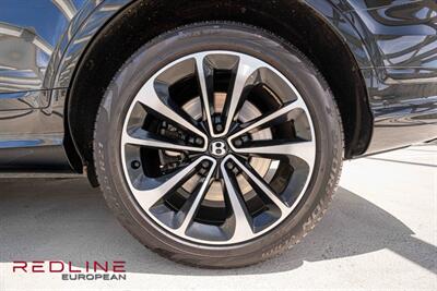 2023 Bentley Bentayga V8 - Photo 11 - San Diego, CA 92126