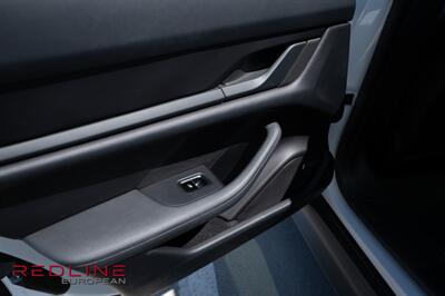 2021 Porsche Taycan   - Photo 18 - San Diego, CA 92126