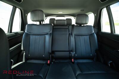 2023 Land Rover Range Rover P400 SE LWB  MATTE BLACK - Photo 24 - San Diego, CA 92126