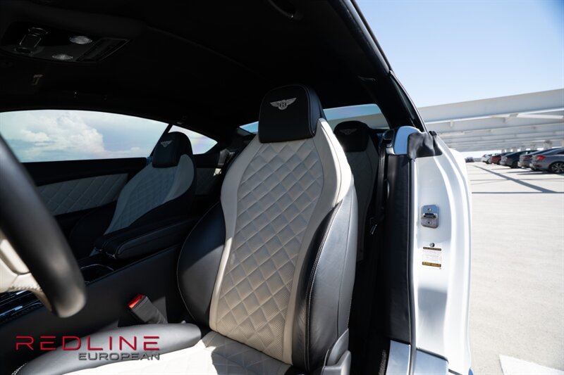2017 Bentley Continental GT V8 photo 15