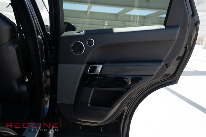 2021 Land Rover Range Rover Sport SVR photo 33
